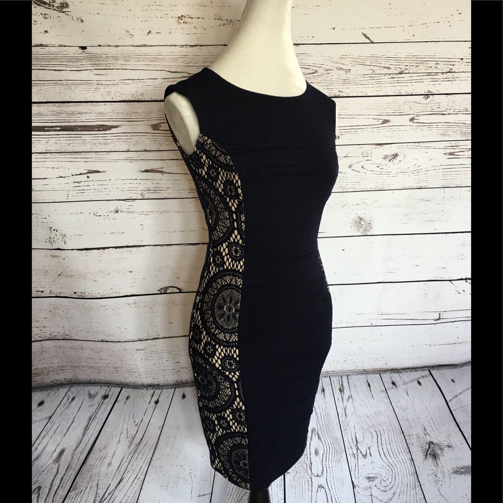 🌹New🌹Navy Lace Sides Dress